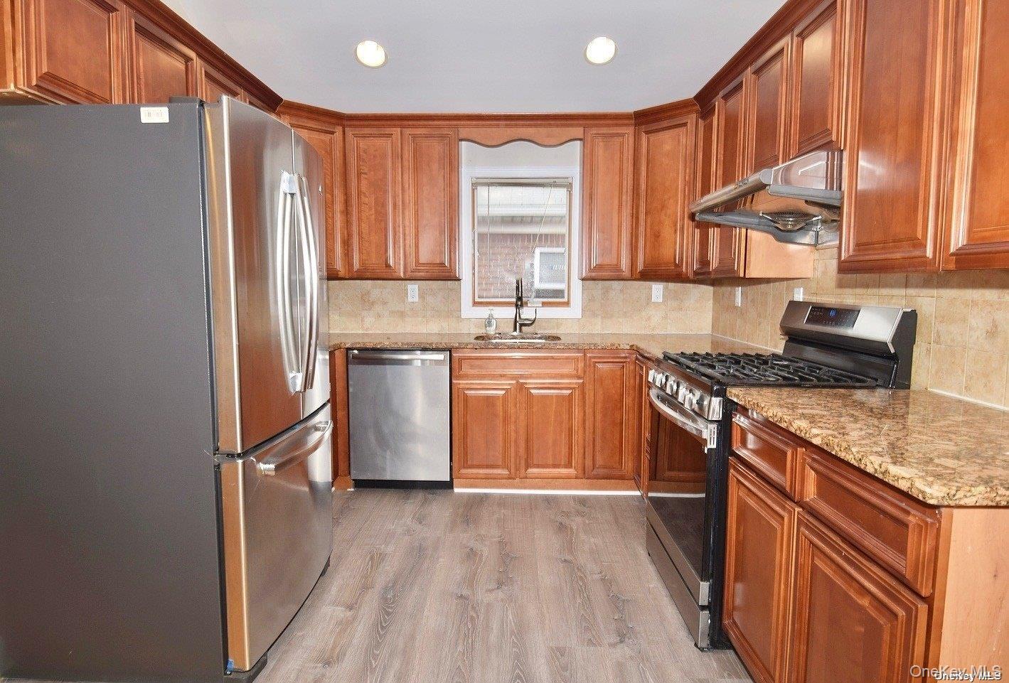 154-36 20th Road Queens, NY 11357 - Photo 10 of 27