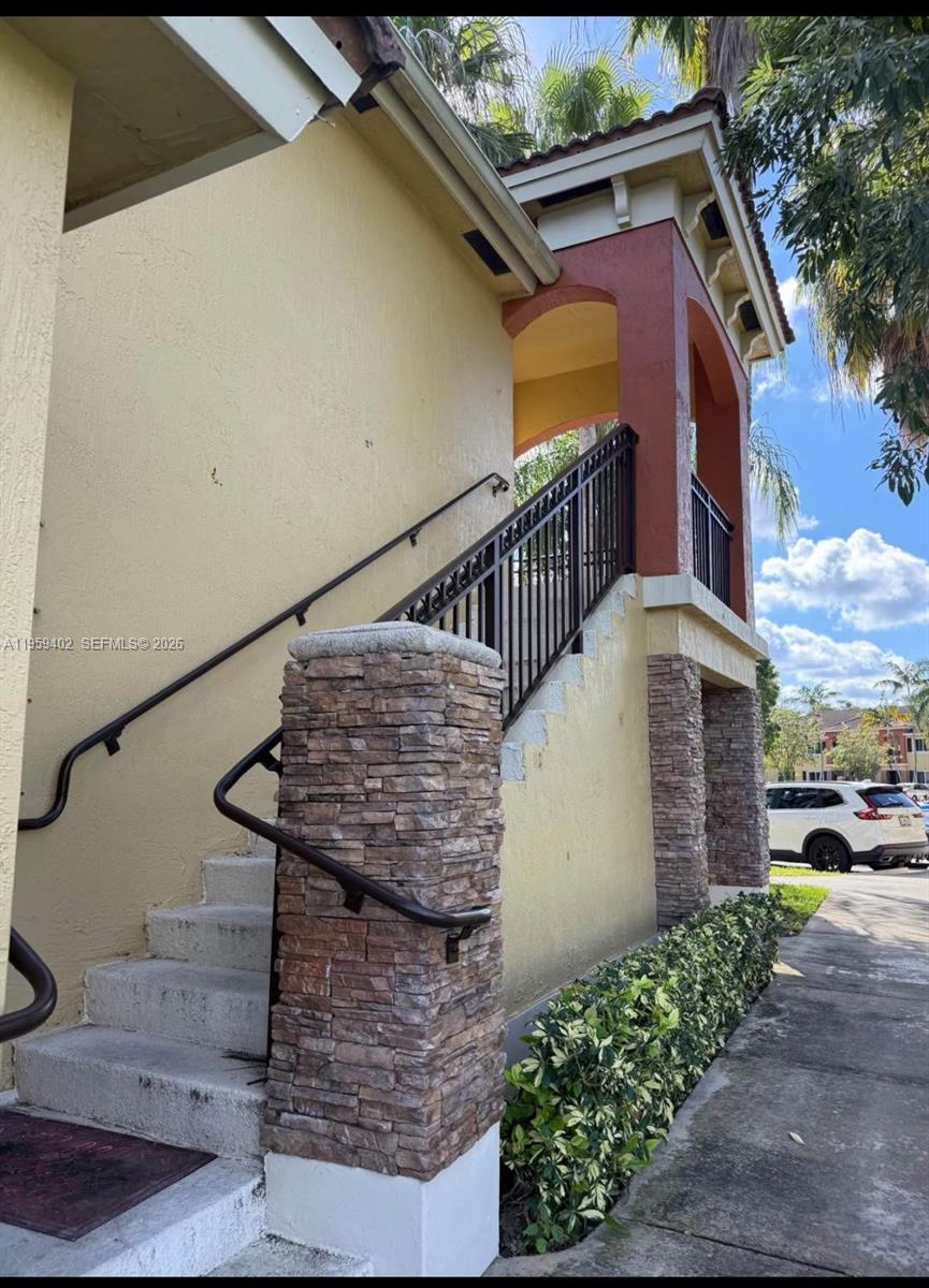 1005 Northeast 34th Avenue, Unit 201 Homestead, FL 33033 - Photo 4 of 13