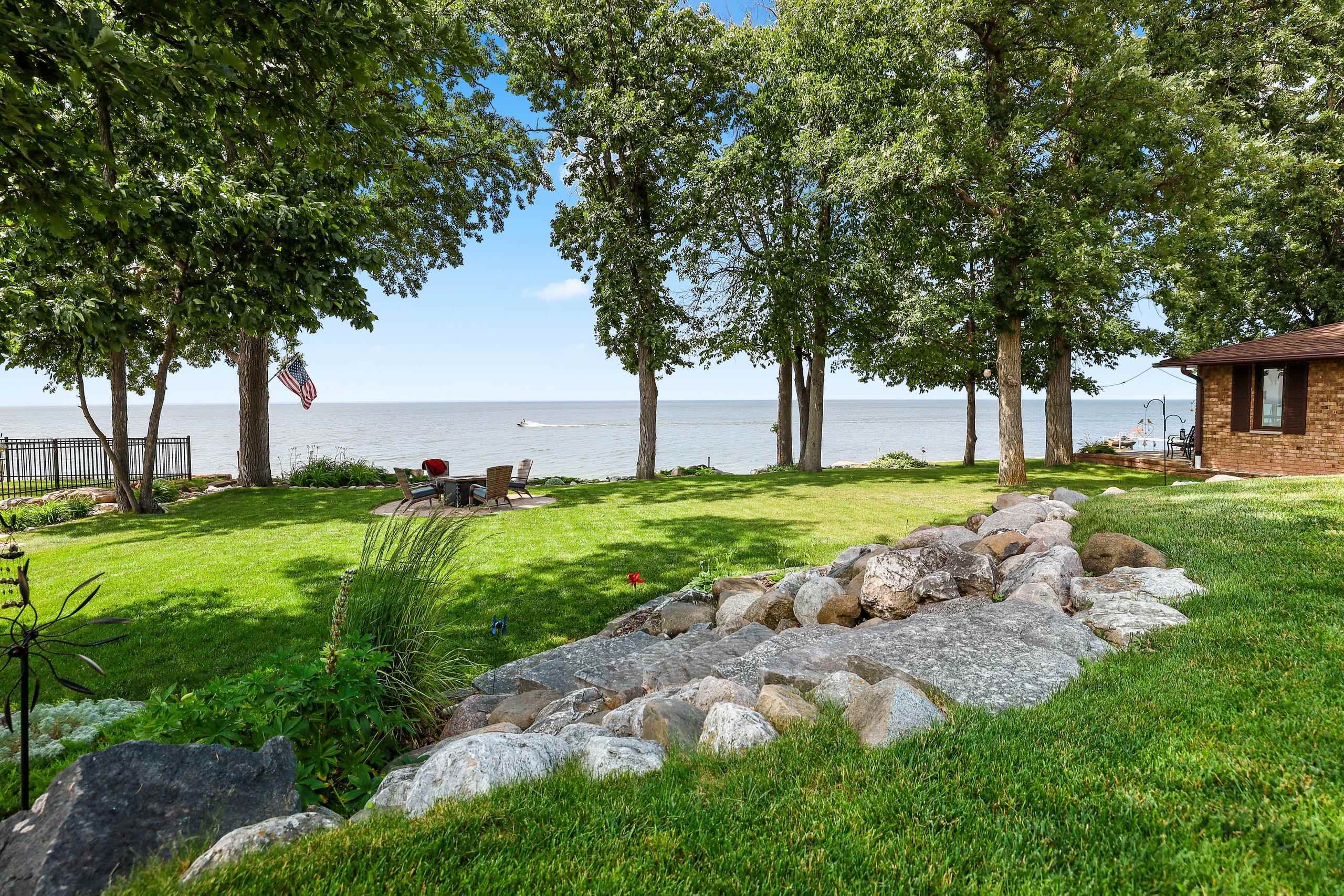 5011 Edgewater Beach Road Green Bay, WI 54311 - Photo 59 of 76