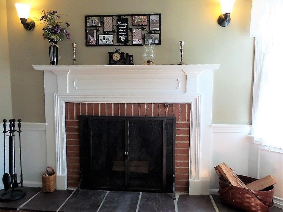 429 Main Street Waterville, ME 04901 - Photo 14 of 43 Corner Fireplace (2)