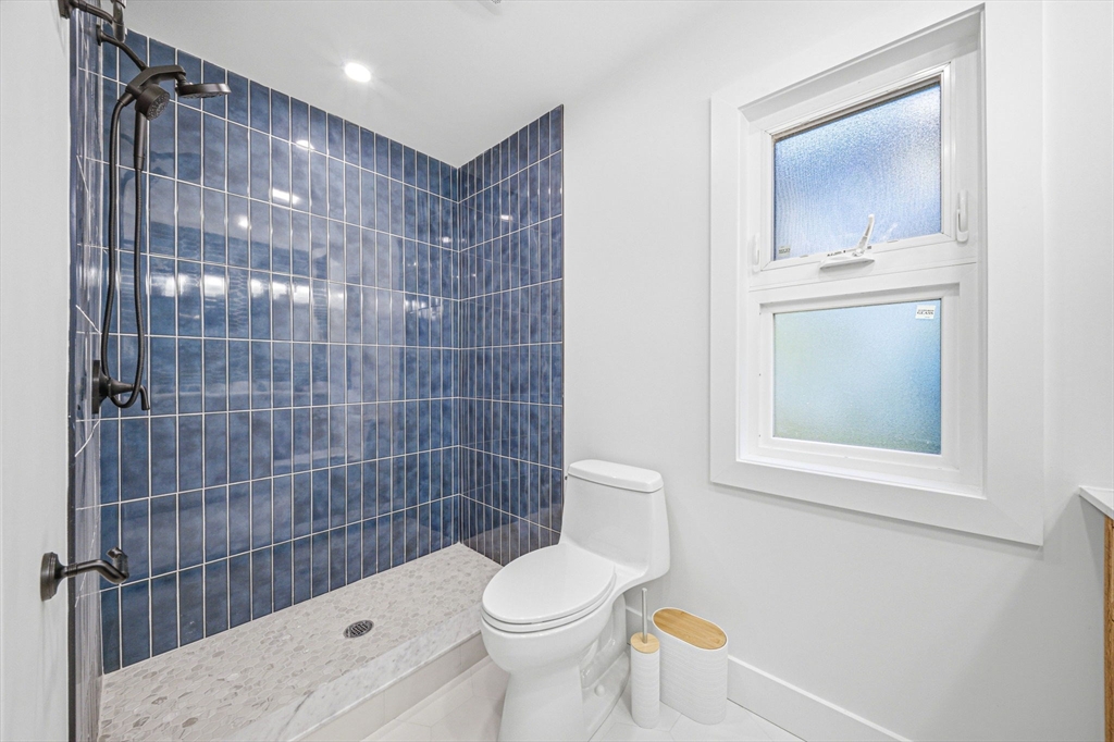 52-54 Rangeley Road Newton, MA 02465 - Photo 16 of 42
