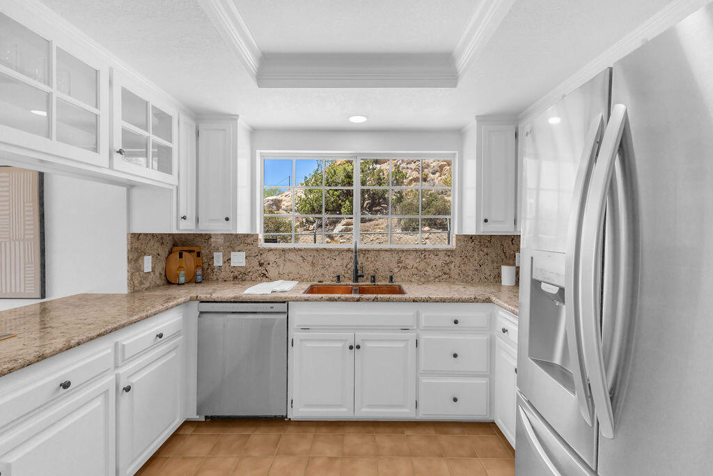 57494 Bandera Road Yucca Valley, CA 92284 - Photo 14 of 82 IMG_5027