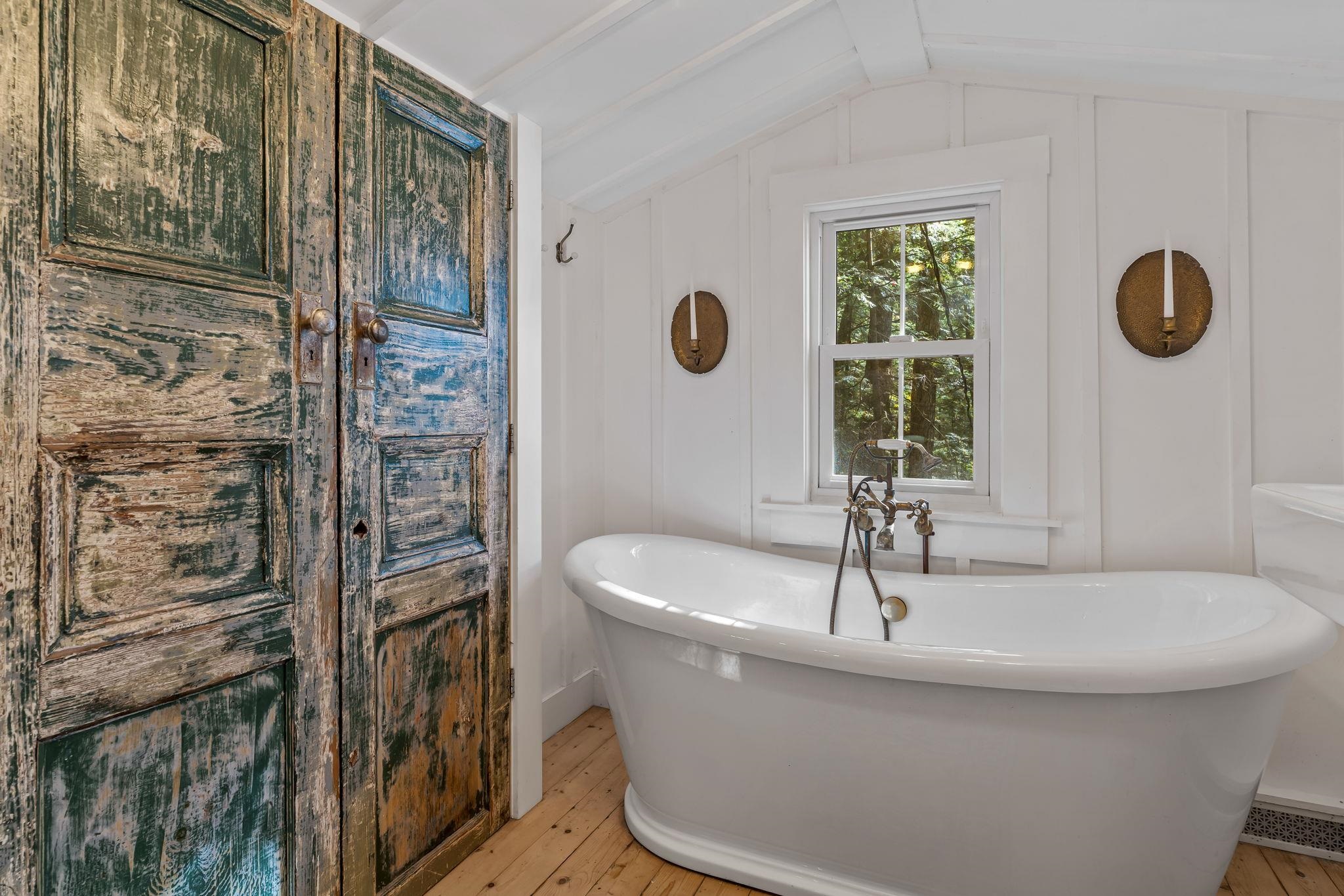 62 County Road Hillsborough, NH 03244 - Photo 16 of 47