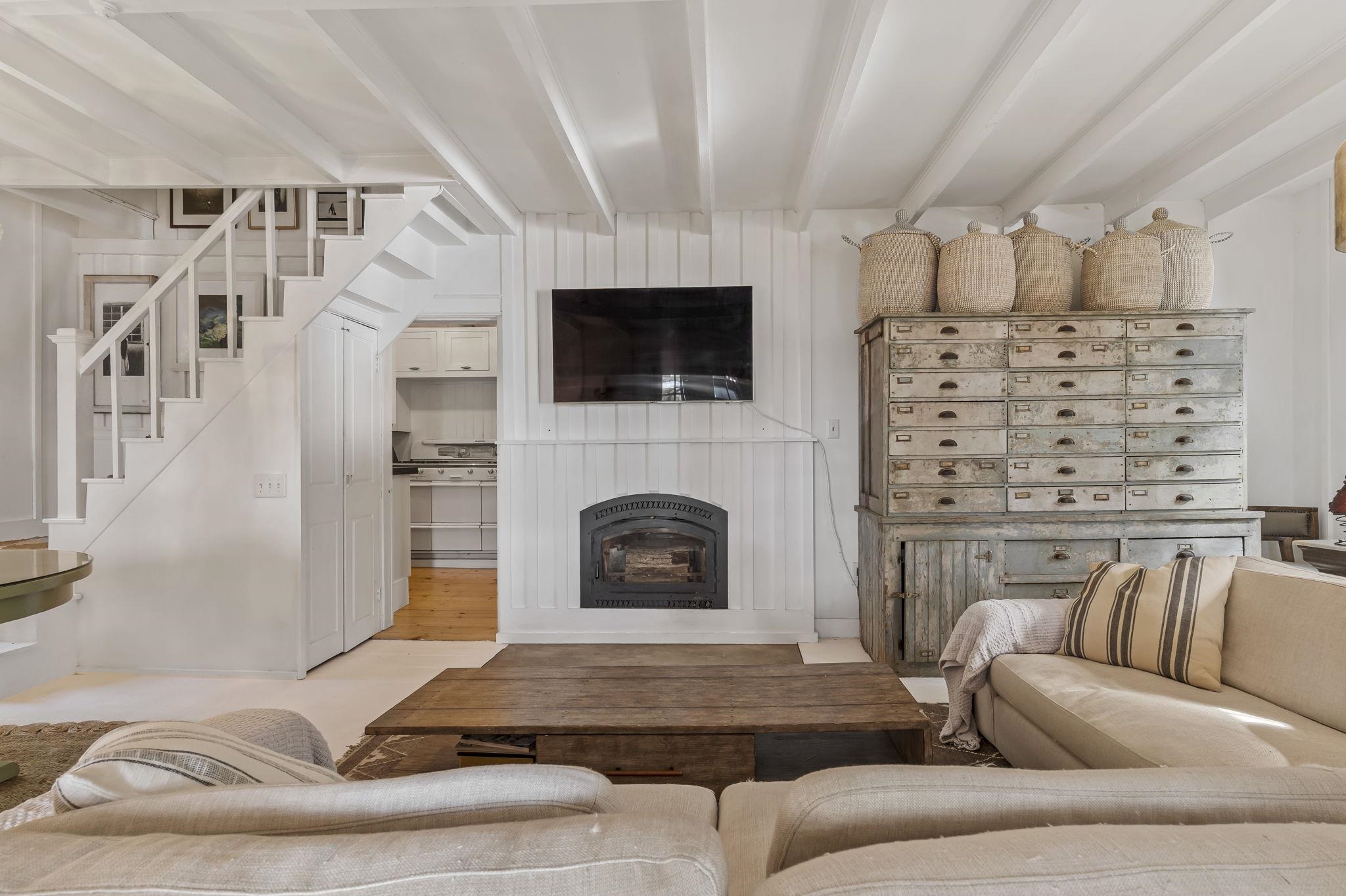 62 County Road Hillsborough, NH 03244 - Photo 22 of 47