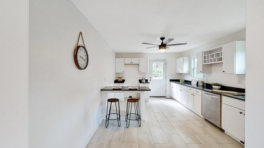 985 Florence Road Northampton, MA 01062 - Photo 2 of 40
