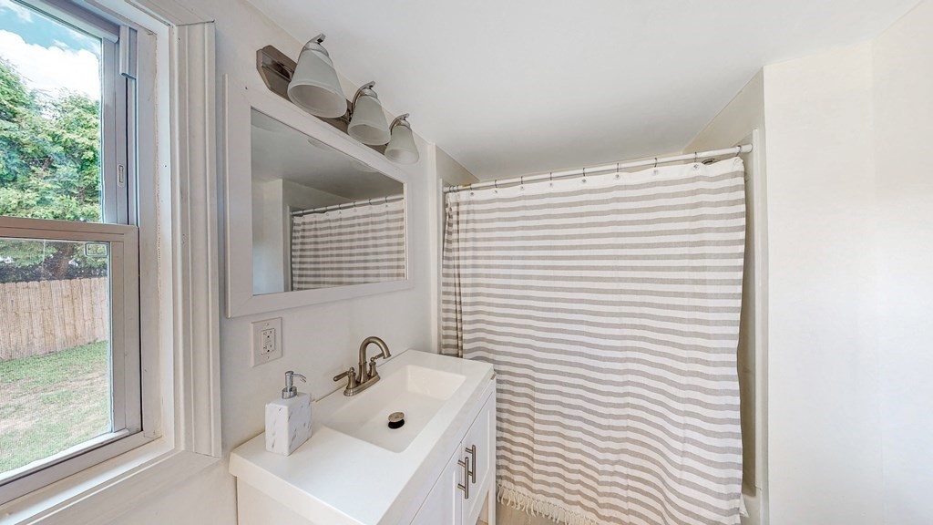 985 Florence Road Northampton, MA 01062 - Photo 21 of 40