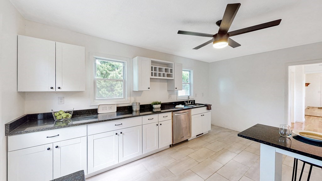985 Florence Road Northampton, MA 01062 - Photo 3 of 40