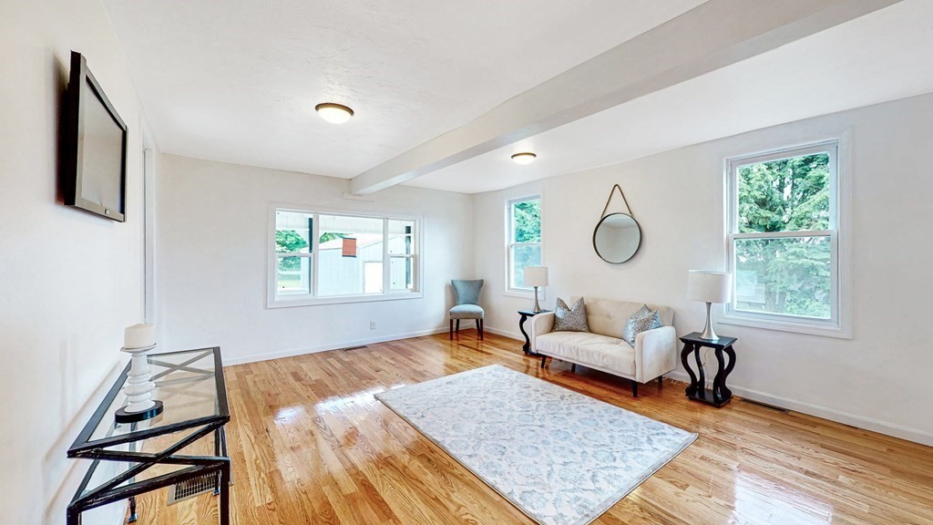985 Florence Road Northampton, MA 01062 - Photo 8 of 40