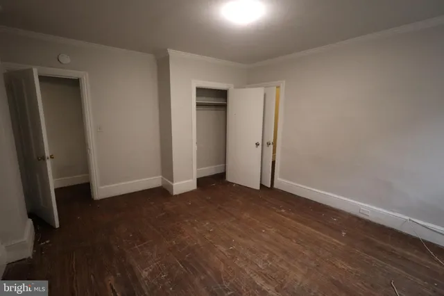 an empty room with closet