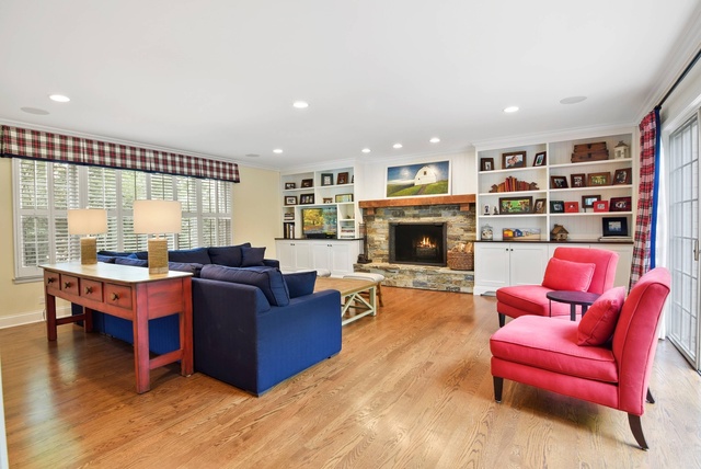 600 Glenayre Drive Glenview, IL 60025 - Photo 11 of 33