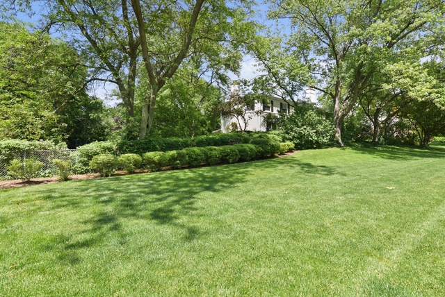 600 Glenayre Drive Glenview, IL 60025 - Photo 29 of 33