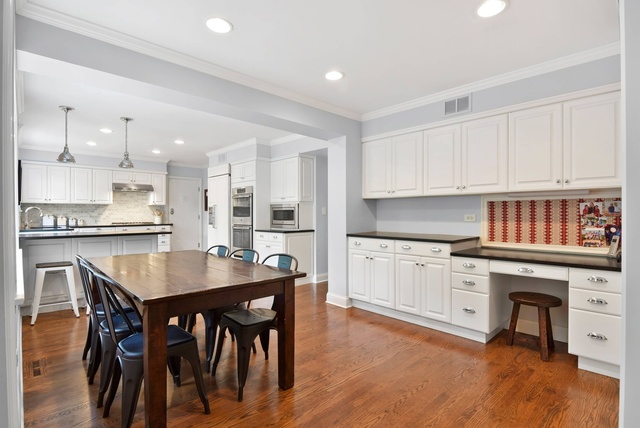 600 Glenayre Drive Glenview, IL 60025 - Photo 7 of 33