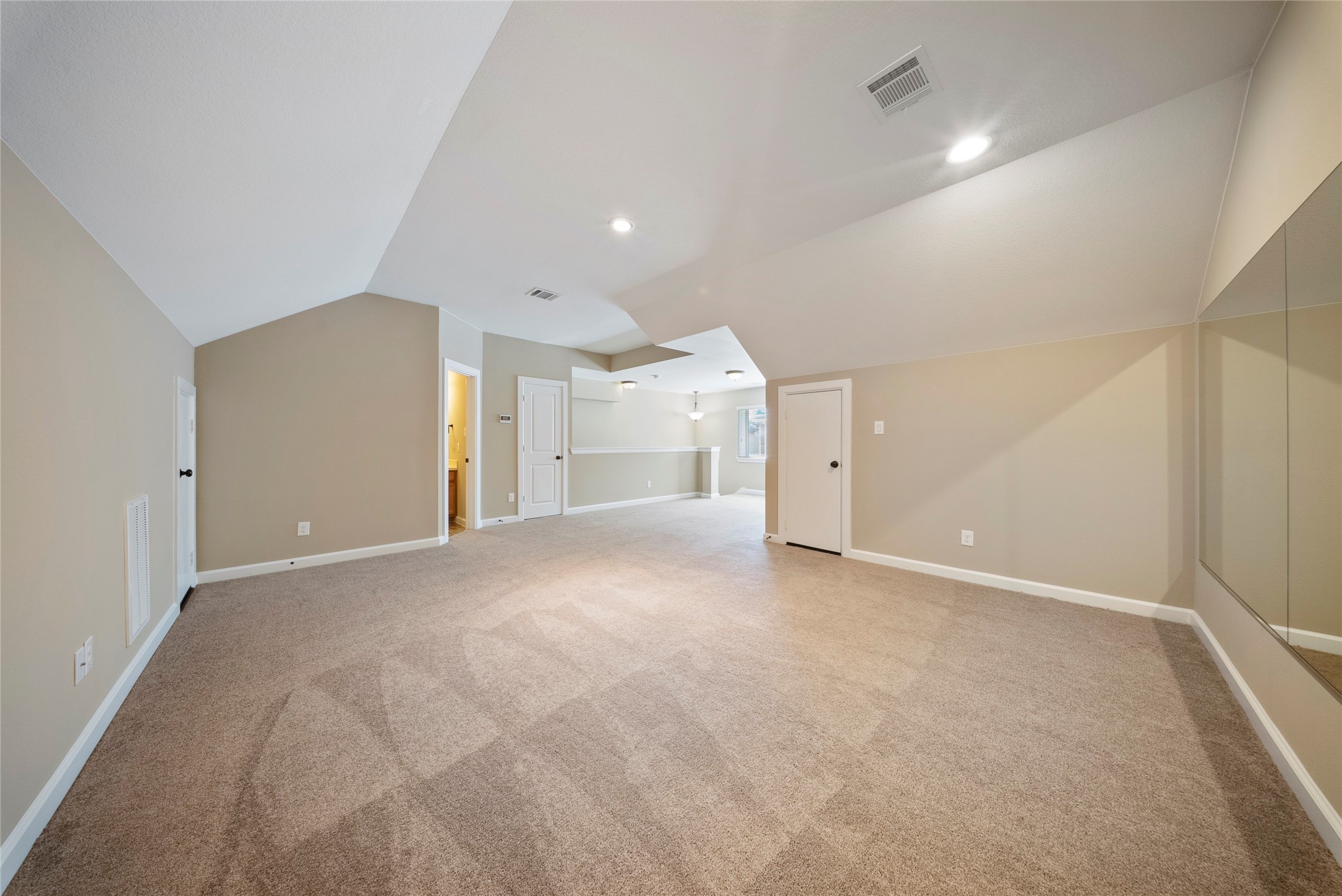 176 Castlegate Lane Houston, TX 77065 - Photo 26 of 33