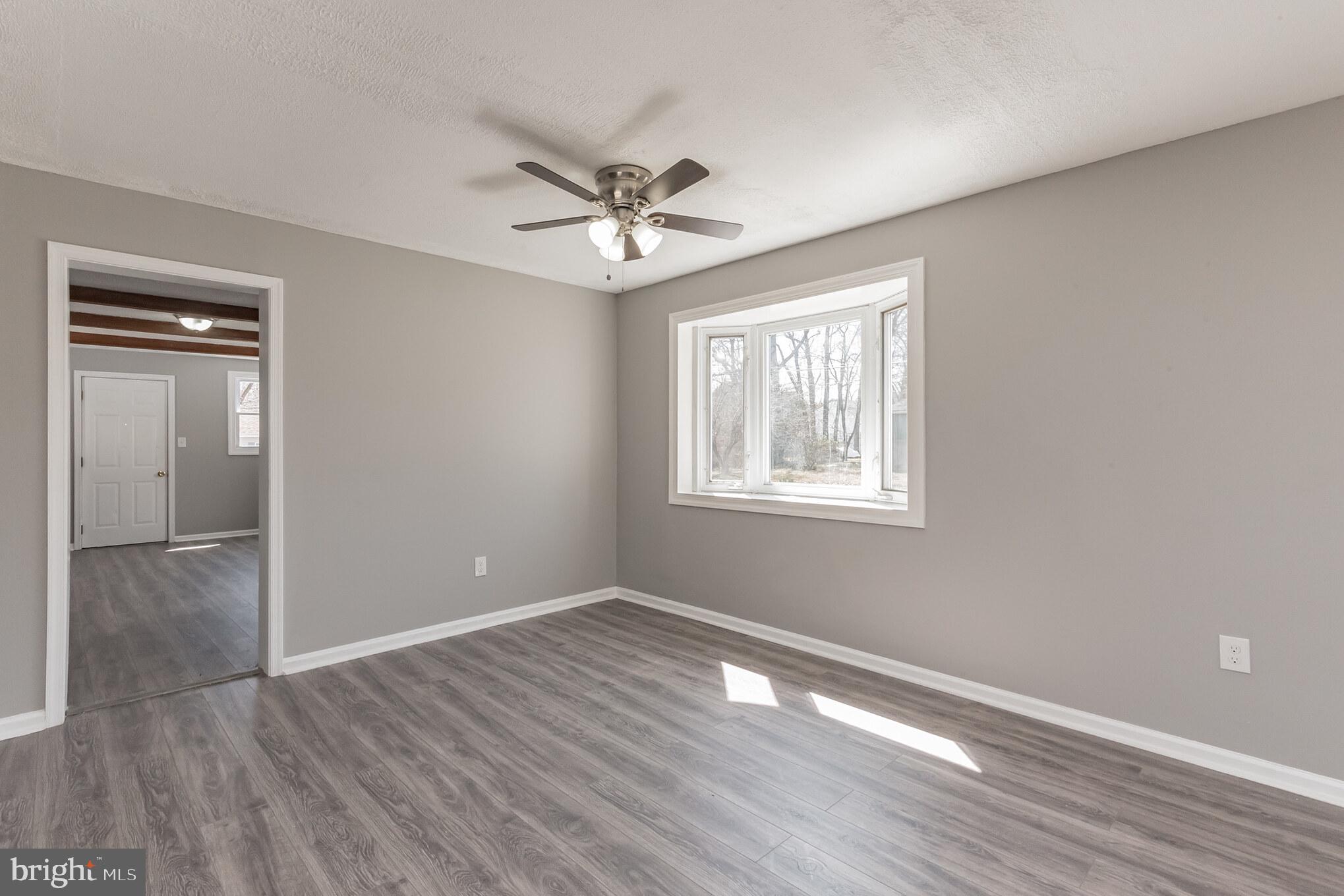 902 Crystal Road Edgewater, MD 21037 - Photo 16 of 31 Gallery Image 16