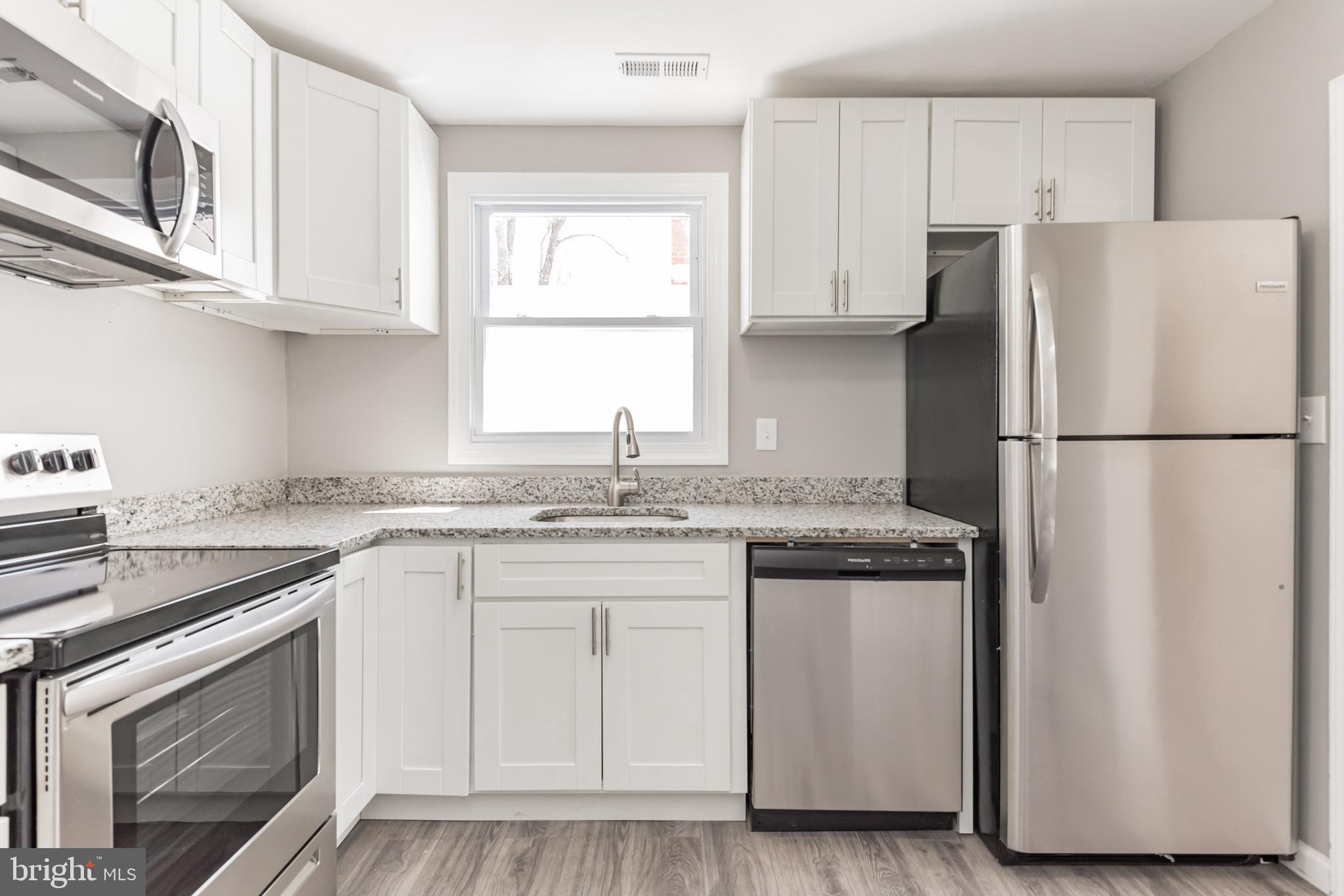 902 Crystal Road Edgewater, MD 21037 - Photo 10 of 31 Gallery Image 10
