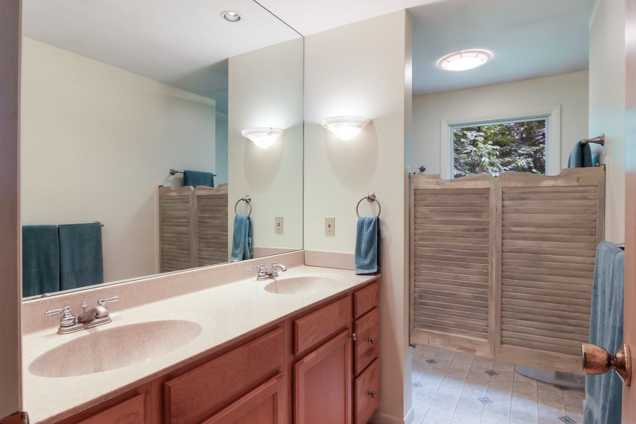 7313 East Birch Point Road Traverse City, MI 49684 - Photo 22 of 37 1865354-21.JPG