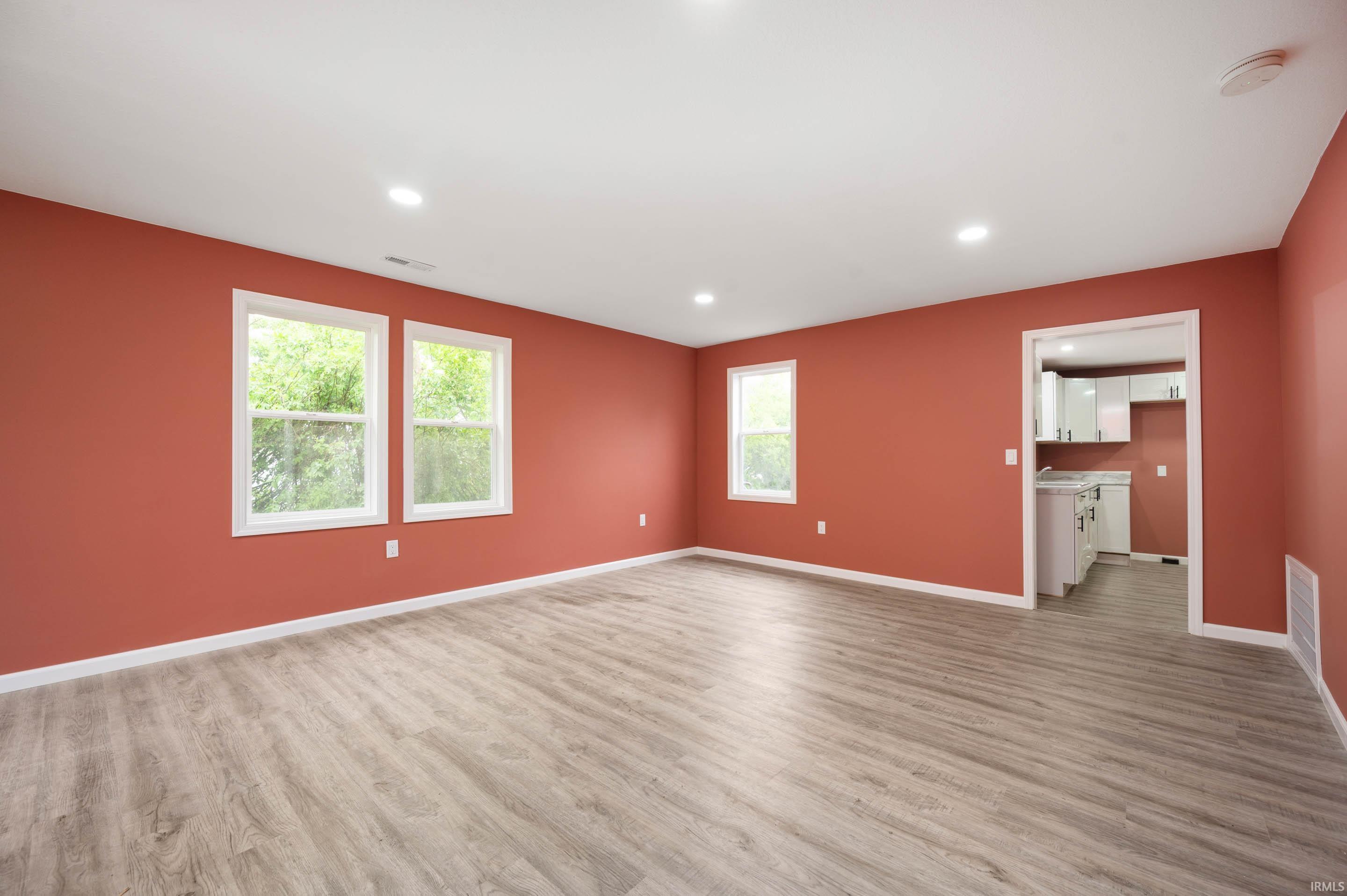 615 West Kickapoo Street Hartford City, IN 47348 - Photo 5 of 18