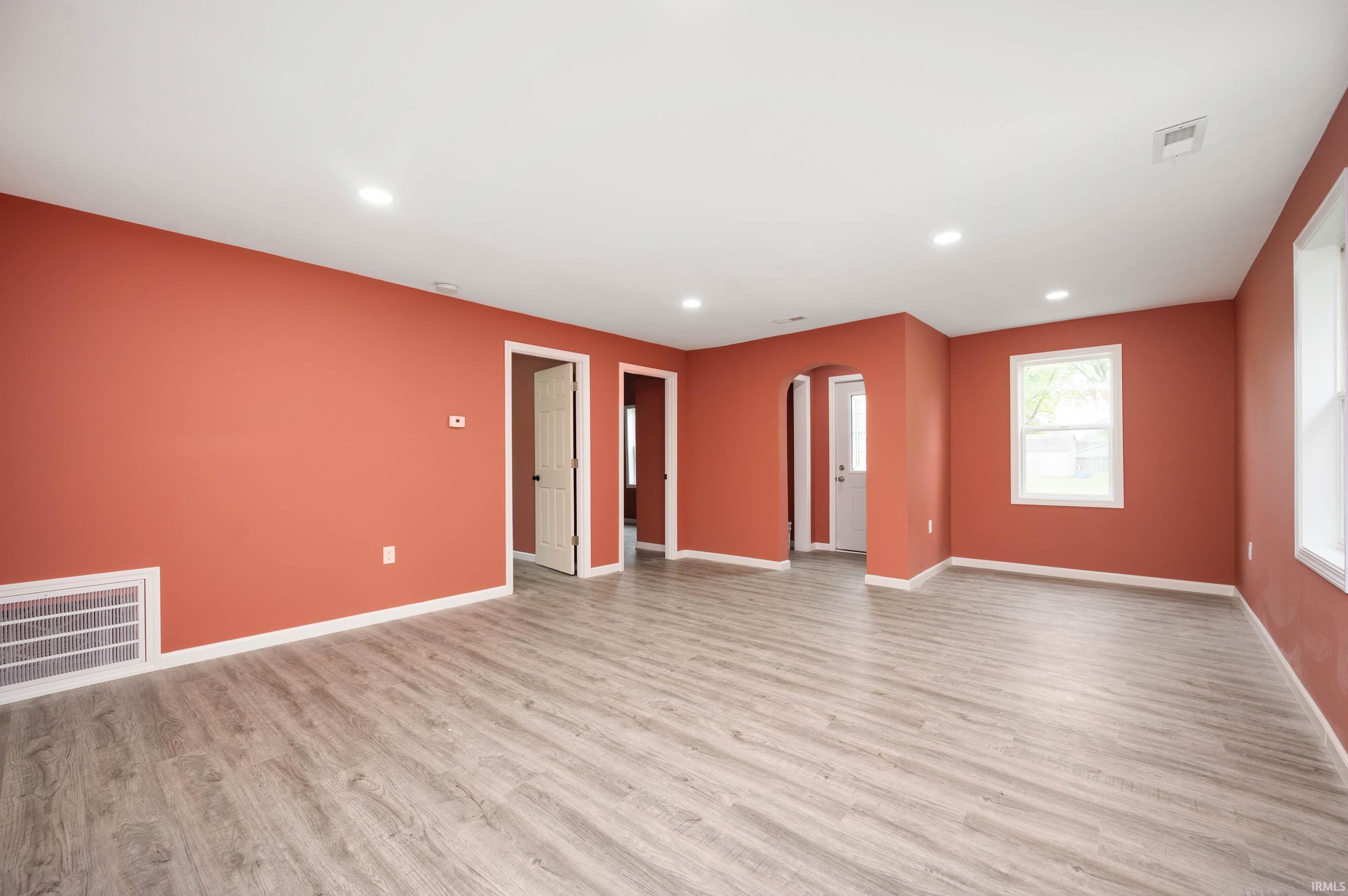 615 West Kickapoo Street Hartford City, IN 47348 - Photo 10 of 18