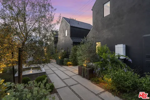 $1,495,000 | 1817 Penmar Avenue, Venice, CA 90291
