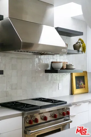 a close view of stove top oven