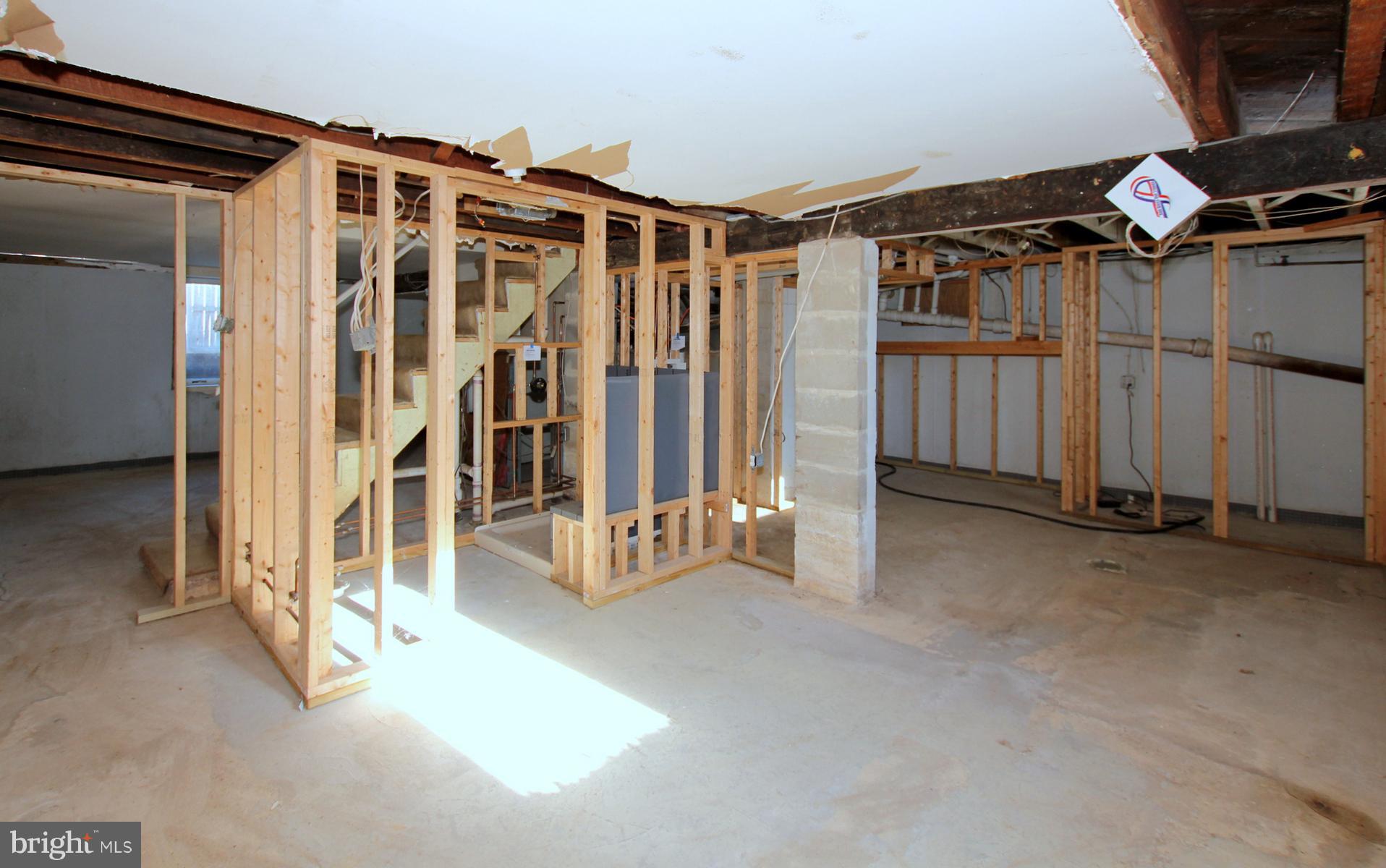 8085 Solley Road Pasadena, MD 21122 - Photo 18 of 29 Basement