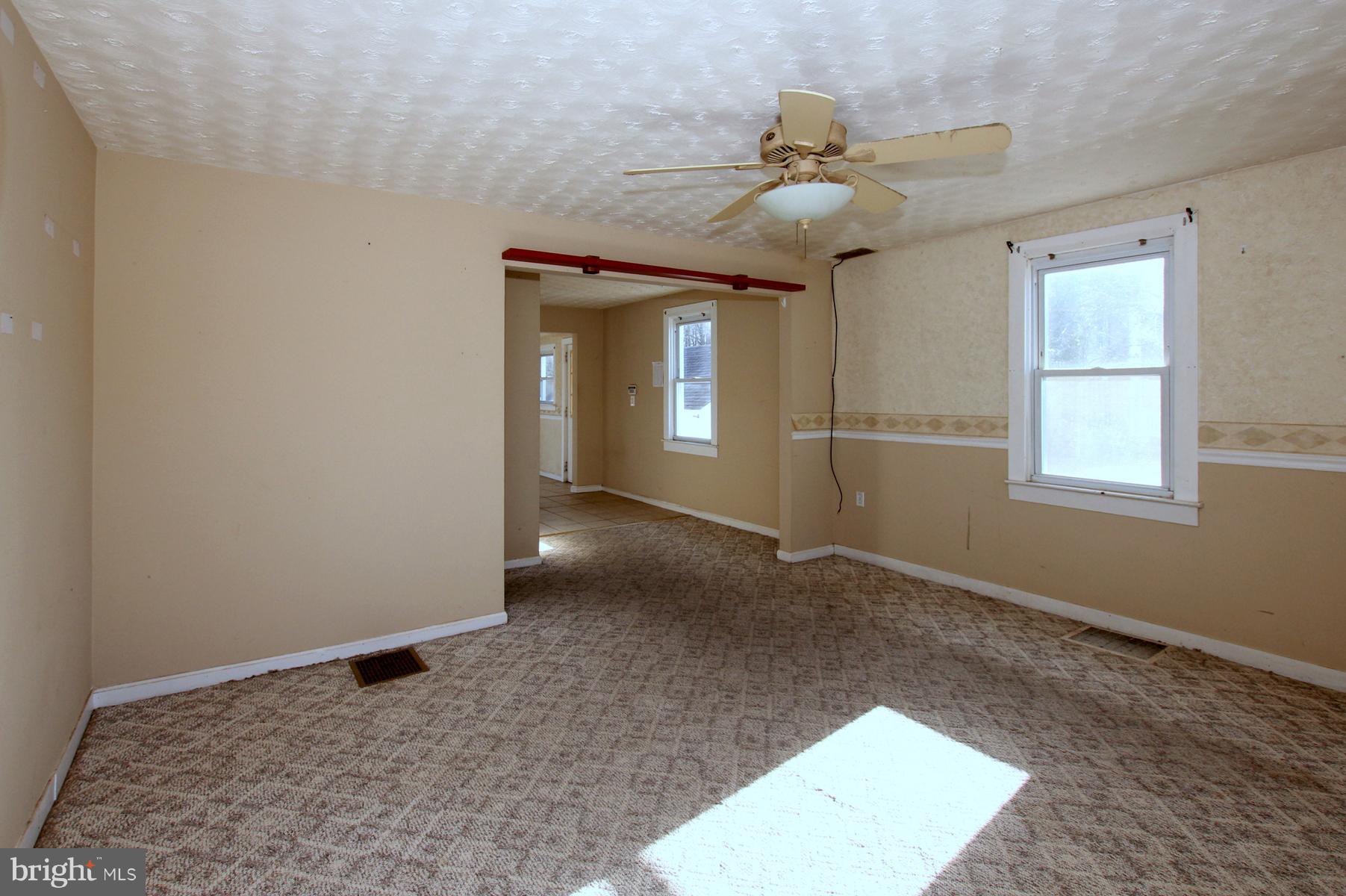8085 Solley Road Pasadena, MD 21122 - Photo 22 of 29 Kitchen