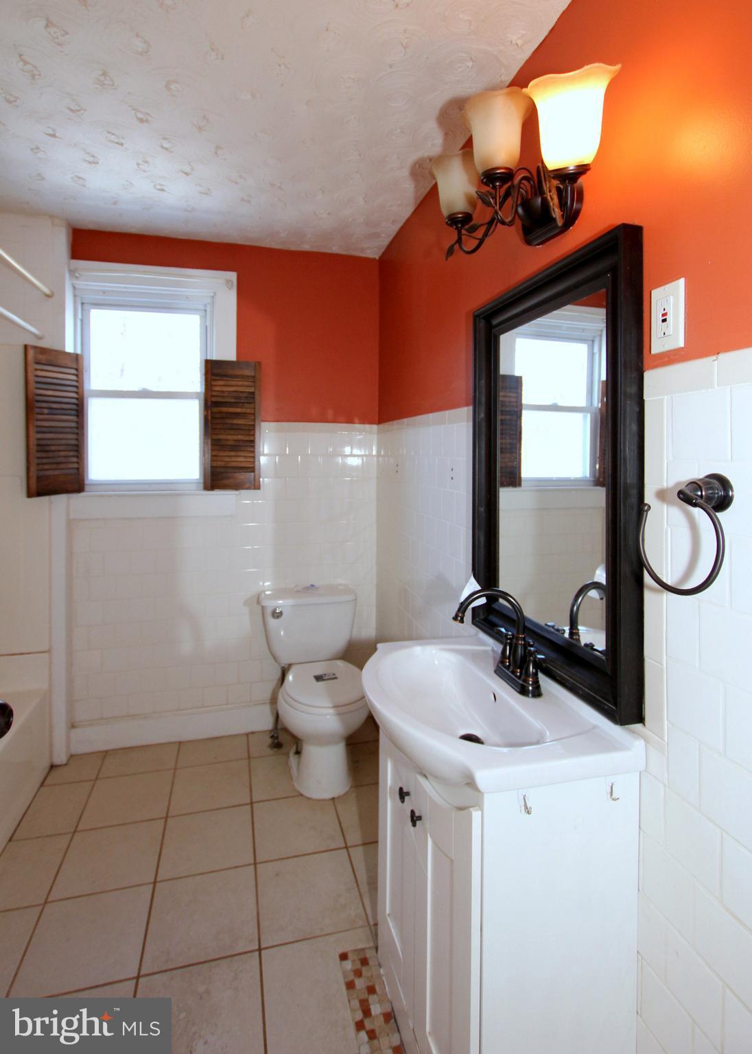 8085 Solley Road Pasadena, MD 21122 - Photo 24 of 29 Bath