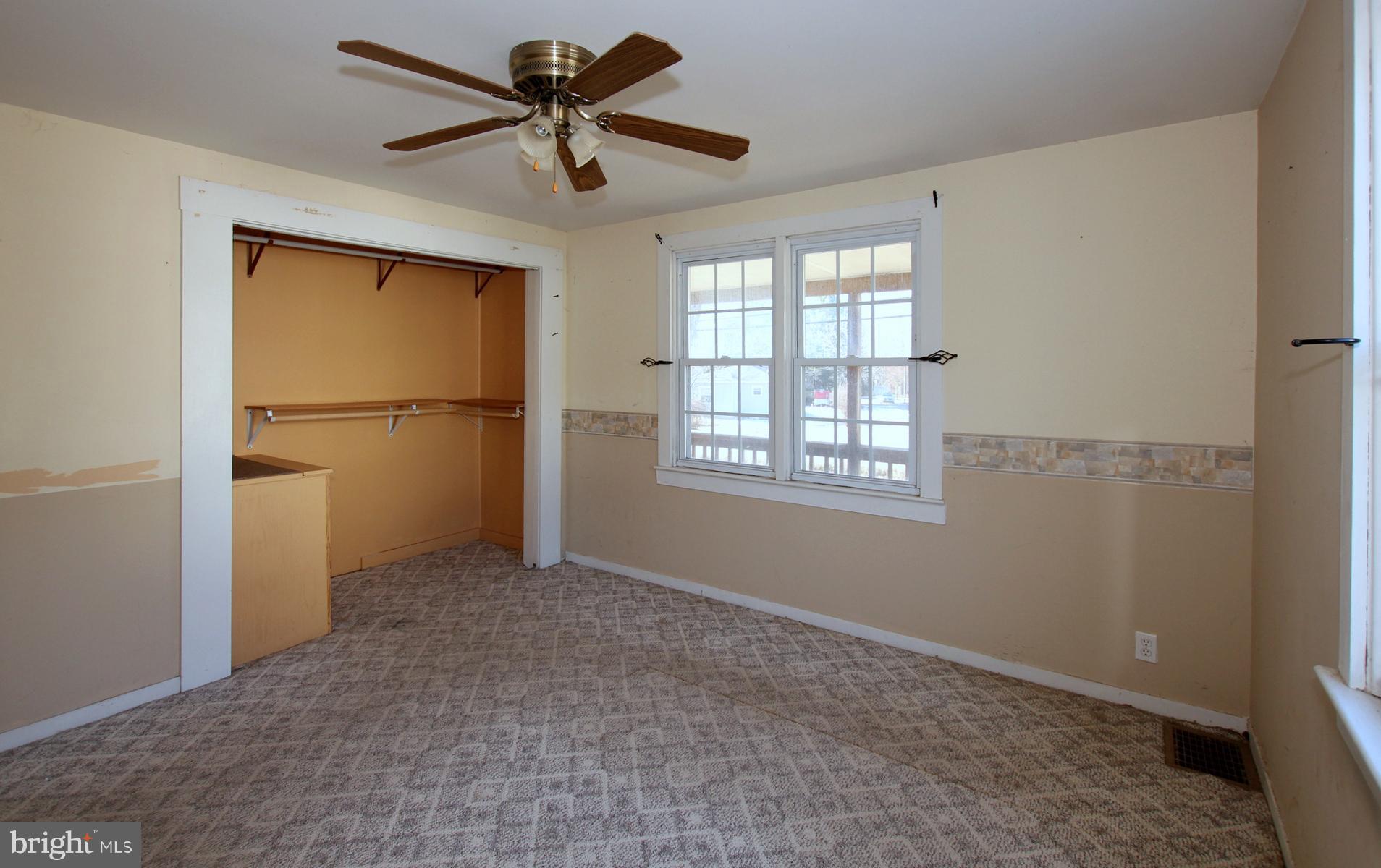 8085 Solley Road Pasadena, MD 21122 - Photo 9 of 29 Bedroom