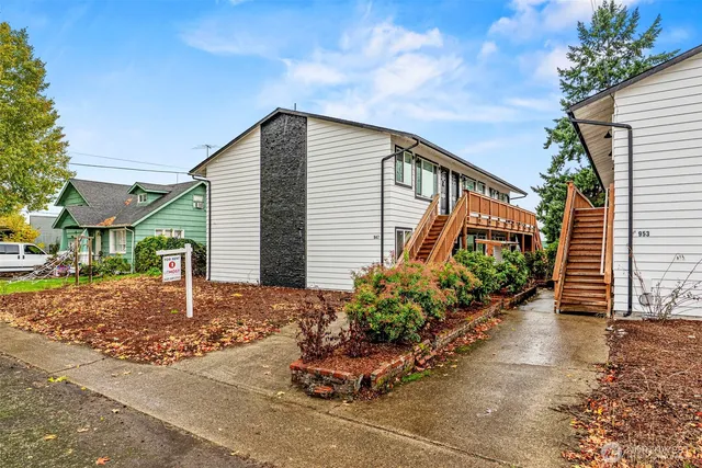 $1,200,000 | 947-953 7th Avenue, Longview, WA 98632
