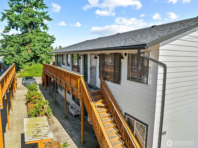 $1,200,000 | 947-953 7th Avenue, Longview, WA 98632