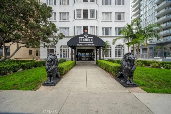 $317,900 | 360 West Ocean Boulevard, Unit 203, Long Beach, CA 90802