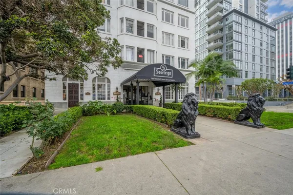 $327,500 | 360 West Ocean Boulevard, Unit 203, Long Beach, CA 90802