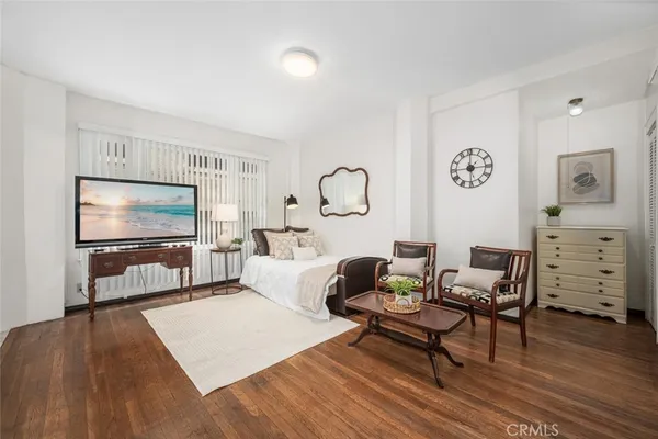 $327,500 | 360 West Ocean Boulevard, Unit 203, Long Beach, CA 90802