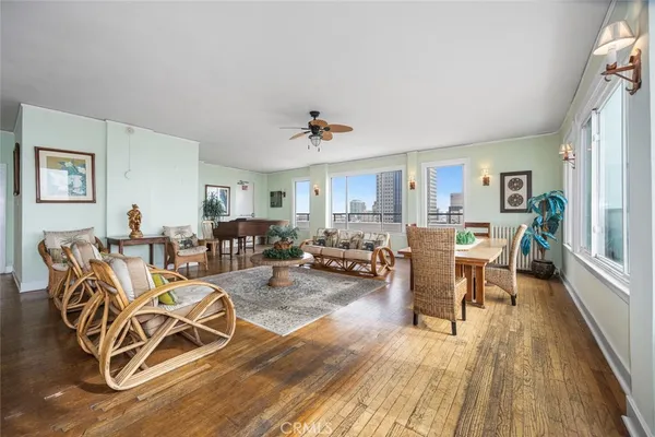 $327,500 | 360 West Ocean Boulevard, Unit 203, Long Beach, CA 90802