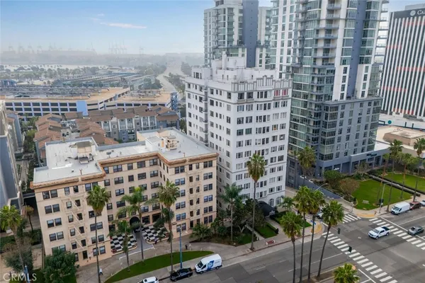 $327,500 | 360 West Ocean Boulevard, Unit 203, Long Beach, CA 90802
