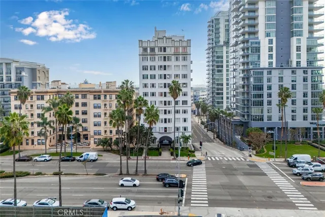 $337,500 | 360 West Ocean Boulevard, Unit 203, Long Beach, CA 90802