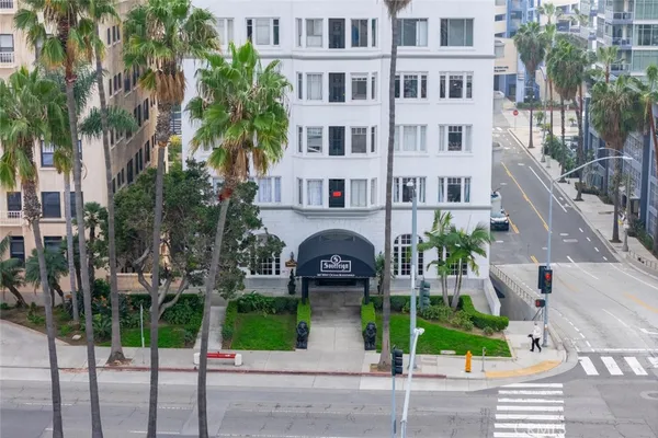 $327,500 | 360 West Ocean Boulevard, Unit 203, Long Beach, CA 90802