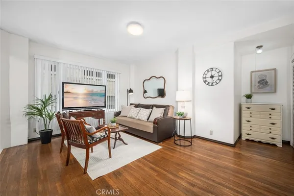 $327,500 | 360 West Ocean Boulevard, Unit 203, Long Beach, CA 90802