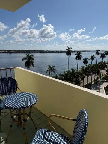 $6,000 | 1501 South Flagler Drive, Unit 7H, West Palm Beach, FL 33401