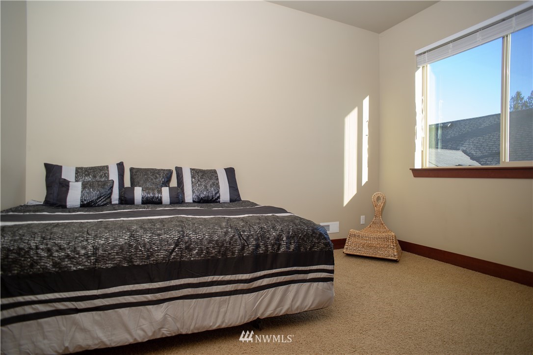 3949 Northeast 3rd Place Renton, WA 98056 - Photo 13 of 22