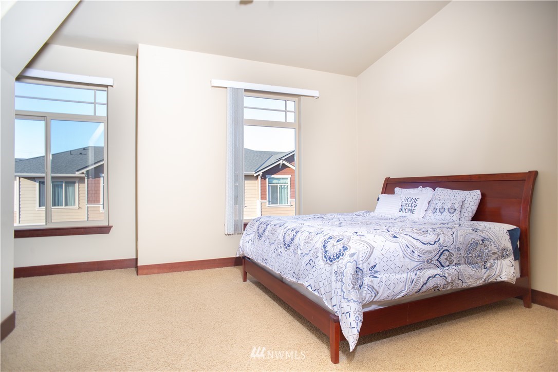 3949 Northeast 3rd Place Renton, WA 98056 - Photo 14 of 22