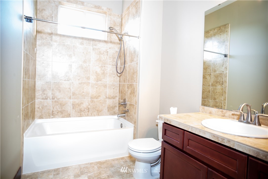 3949 Northeast 3rd Place Renton, WA 98056 - Photo 19 of 22