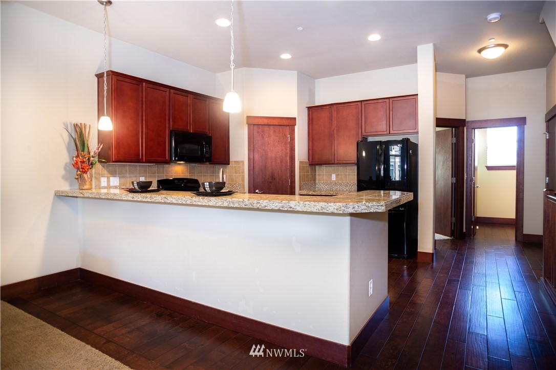 3949 Northeast 3rd Place Renton, WA 98056 - Photo 5 of 22