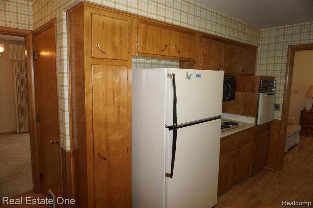 200 Windsor Road Rochester Hills, MI 48307 - Photo 12 of 25