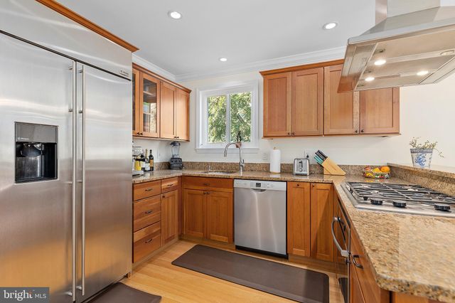 $740,000 | 5103 Taney Avenue, Alexandria, VA 22304