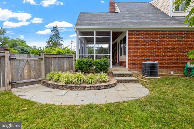 $740,000 | 5103 Taney Avenue, Alexandria, VA 22304