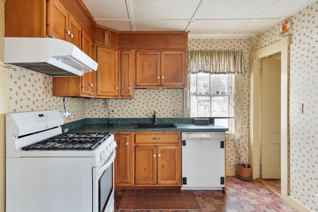 30 Breed Street Lynn, MA 01902 - Photo 20 of 40