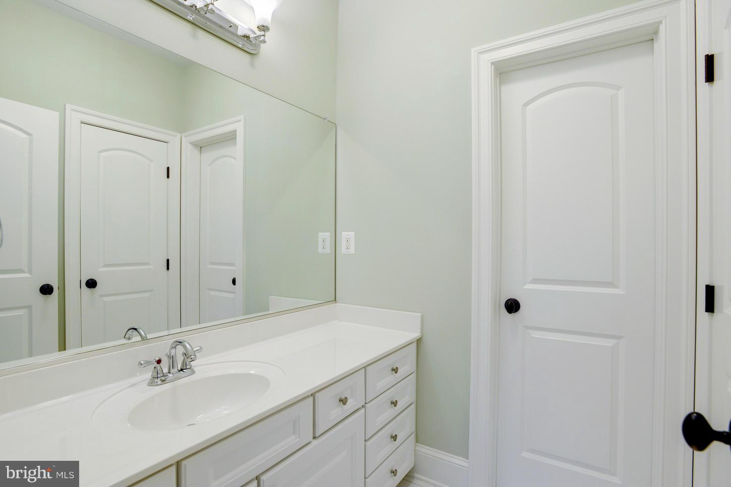 11815 Frederick Road Ellicott City, MD 21042 - Photo 26 of 29 Dual Entry Bath