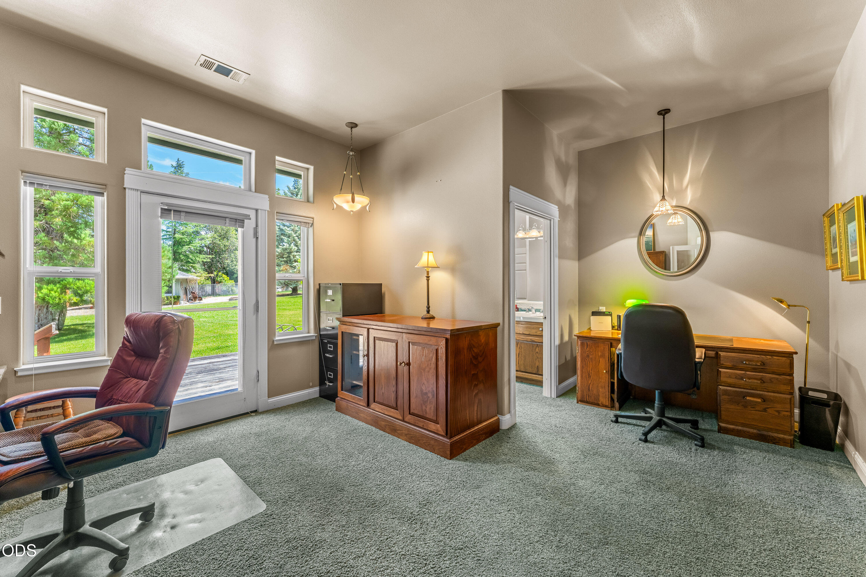 155 Kingsgate Way Grants Pass, OR 97527 - Photo 29 of 53