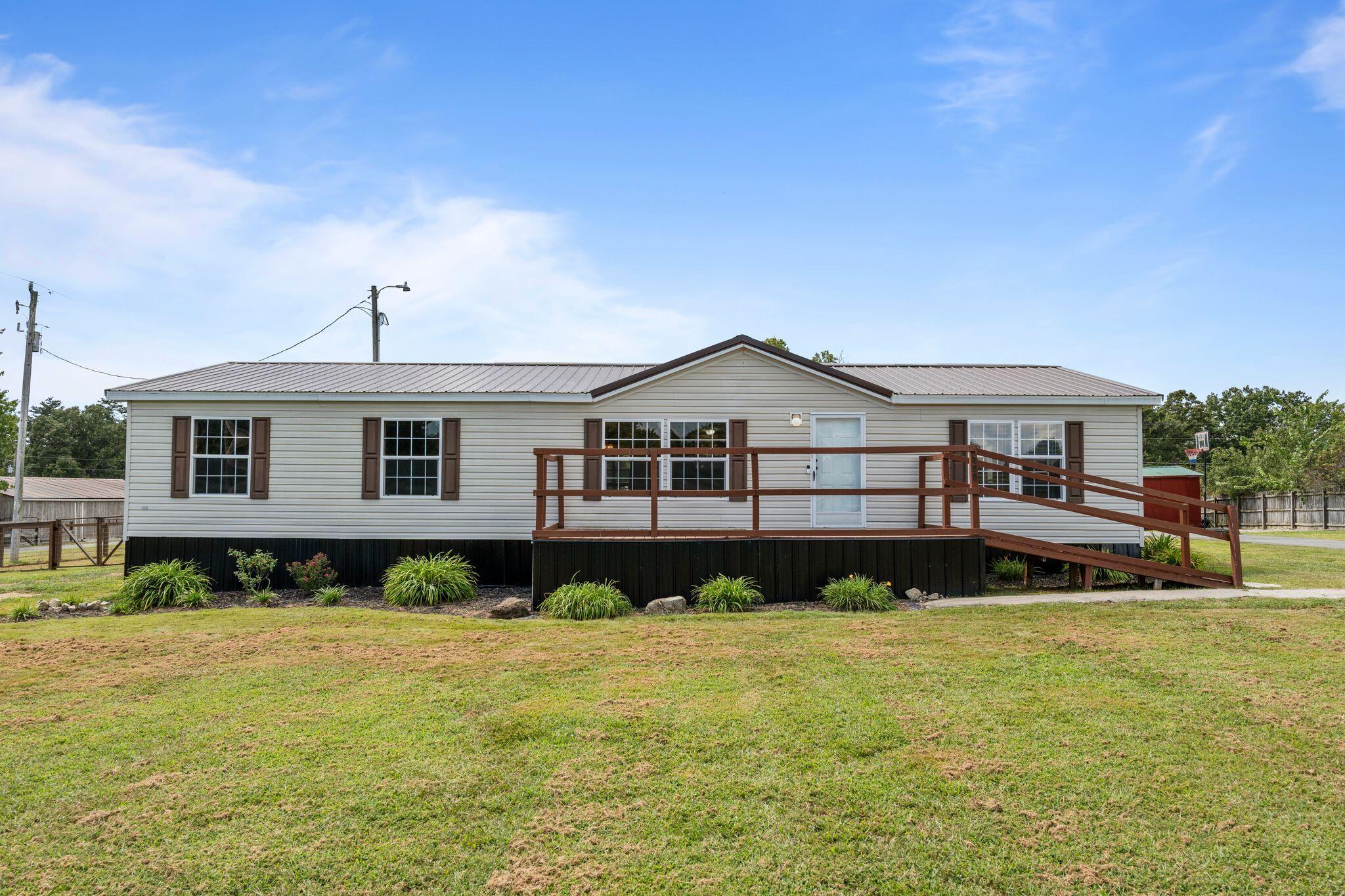 890 Science Ridge Road Jeffersonville, KY 40337 - Photo 2 of 42 F2007482